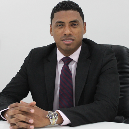 Lic. Lloyd Quintana